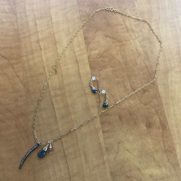 Earring and Necklace Set - Picture 3 of 3